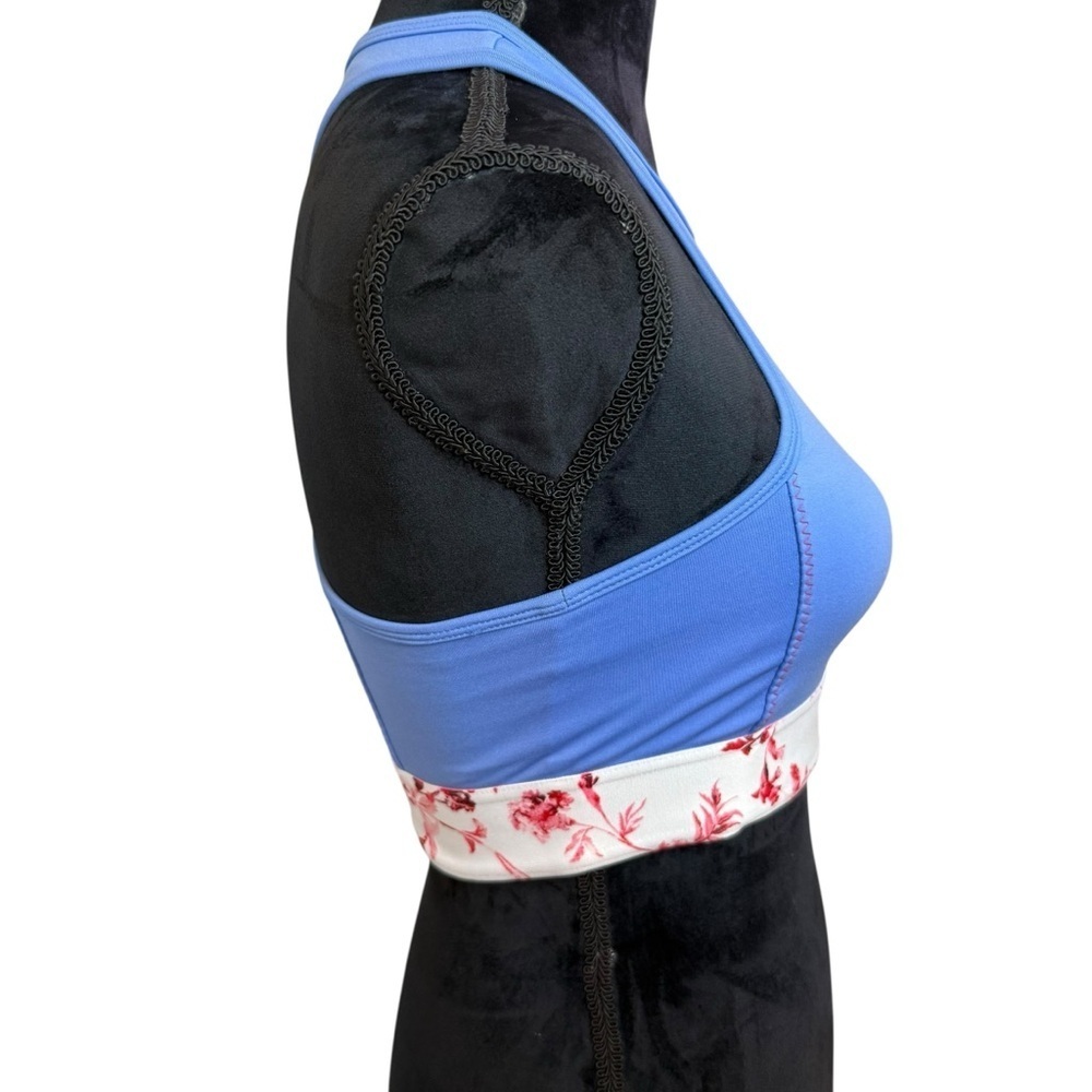 Fabletics | Claire Midi Medium Impact Sports Bra | Crystal Bloom / White - Picture 5 of 7